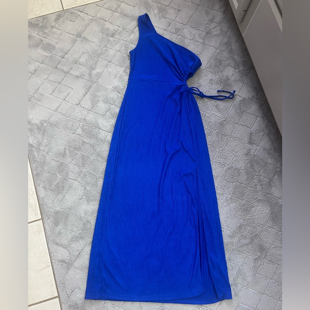 Women’s dress size L brand new